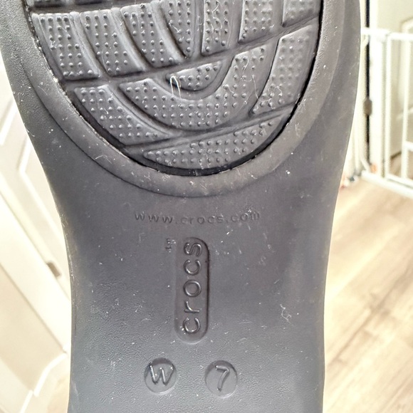 CROCS Women's Black Flats - Picture 6 of 7